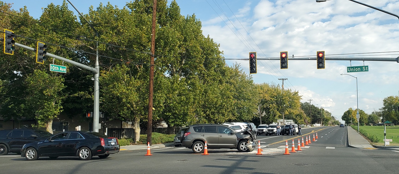Crash at the intersection of 10th and Union in Kennewick